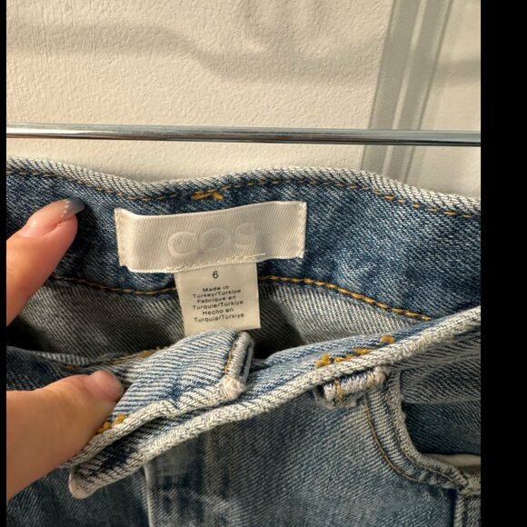 COS PANELED FLARED DENIM SKIRT Faded blue Size 6 - Picture 4 of 10
